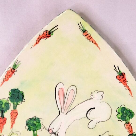 Handpainted. Easter Plate by T Rae. EUC - Picture 3 of 11